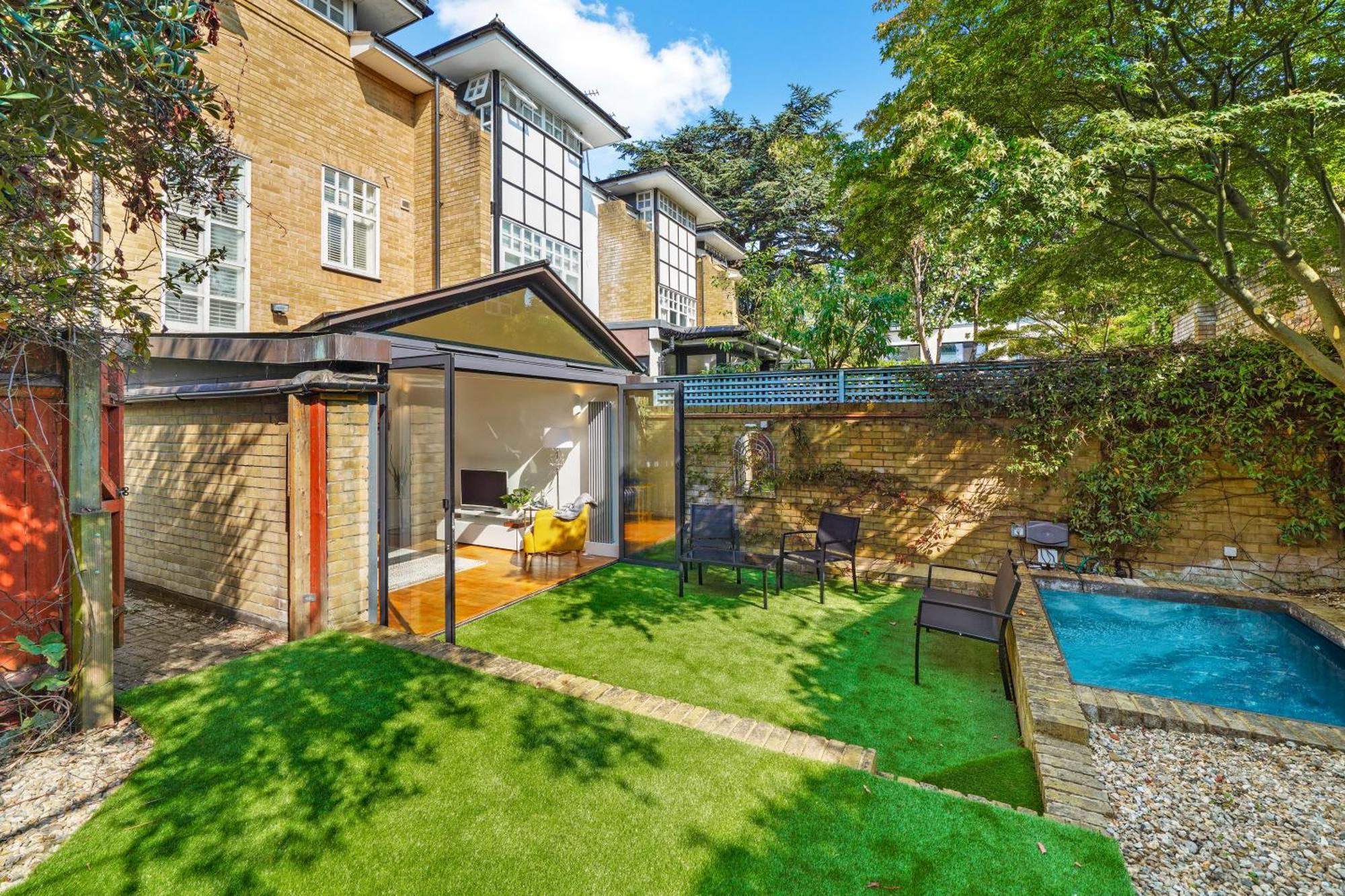 3 Bedroom Mews Home - Clapham Common - Free Private Parking - Sleeps 5 - Newly Refurbished - Sweetpea & Pillow Properties Londres Exterior foto
